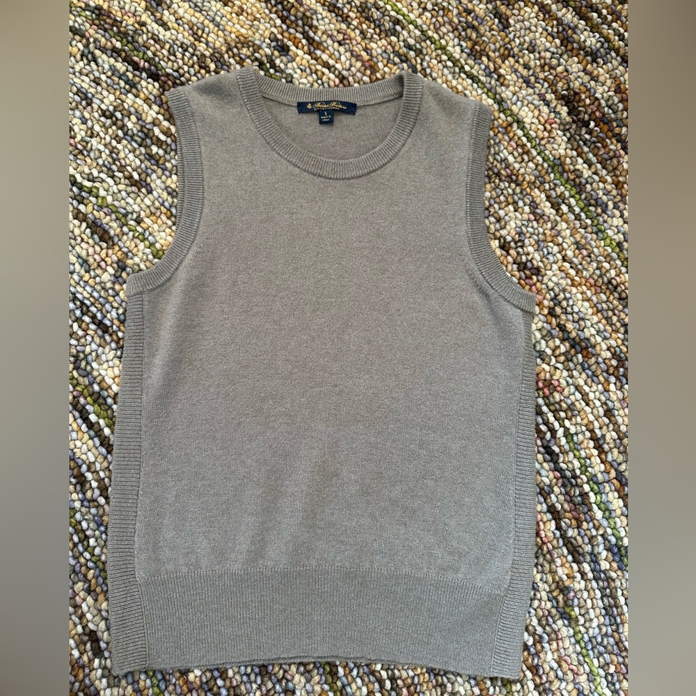 Women’s Taupe/Gray Sleeveless Cashmere Sweater Vest
